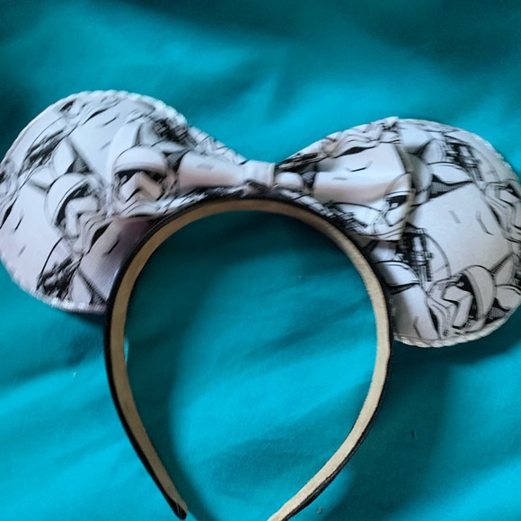 Storm Trooper Mickey ears - Picture 2 of 5